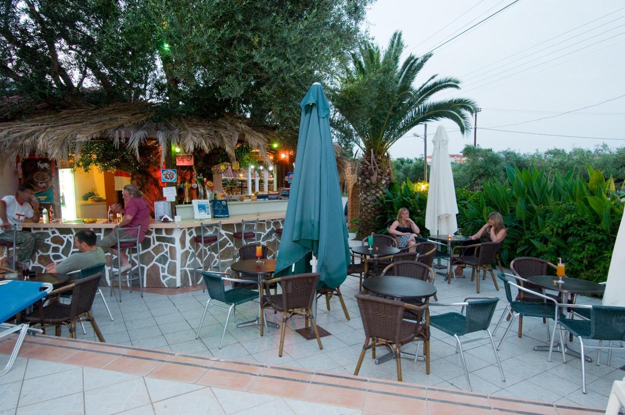 Callinica Hotel Циливи Экстерьер фото