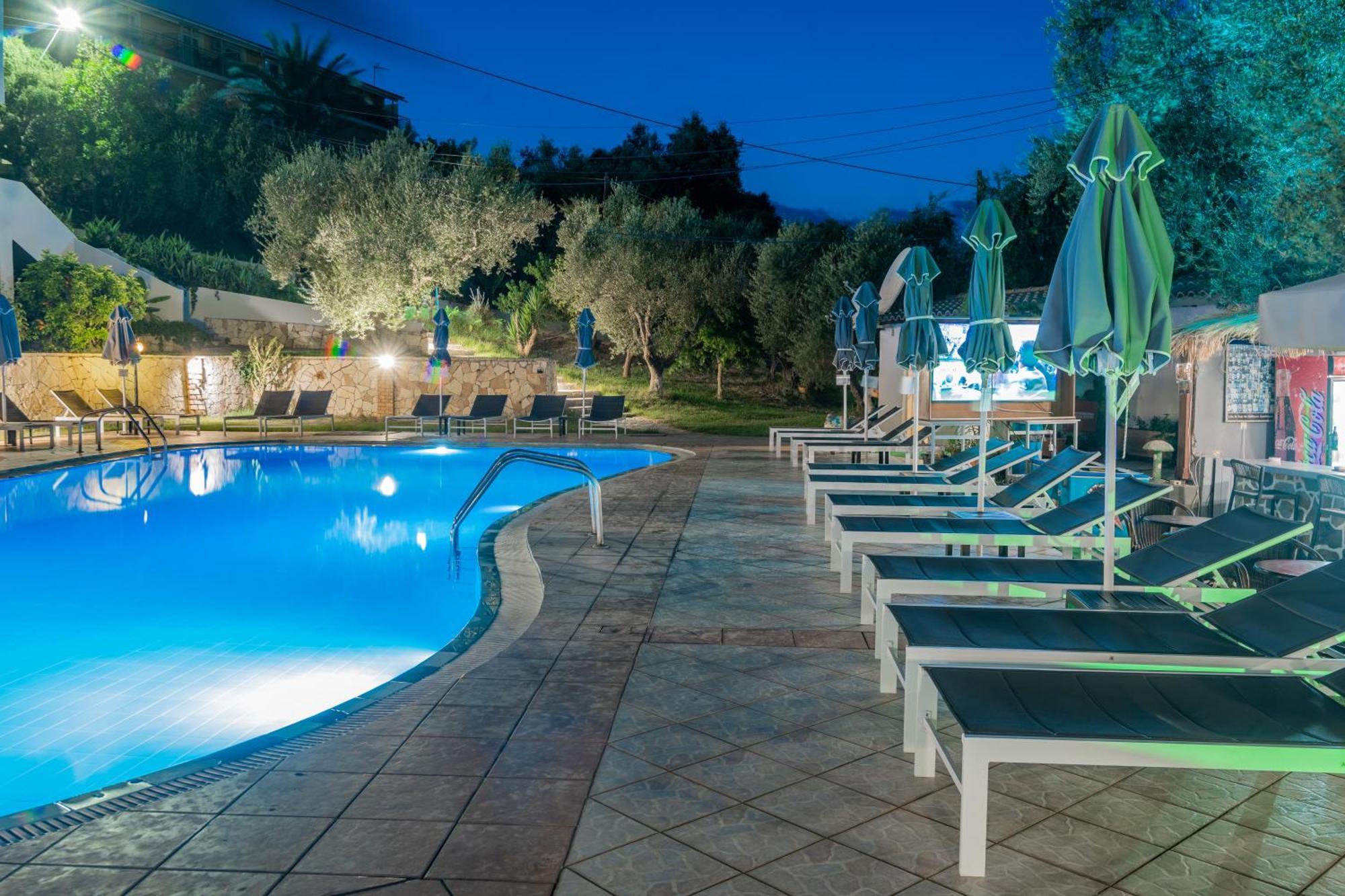 Callinica Hotel Циливи Экстерьер фото