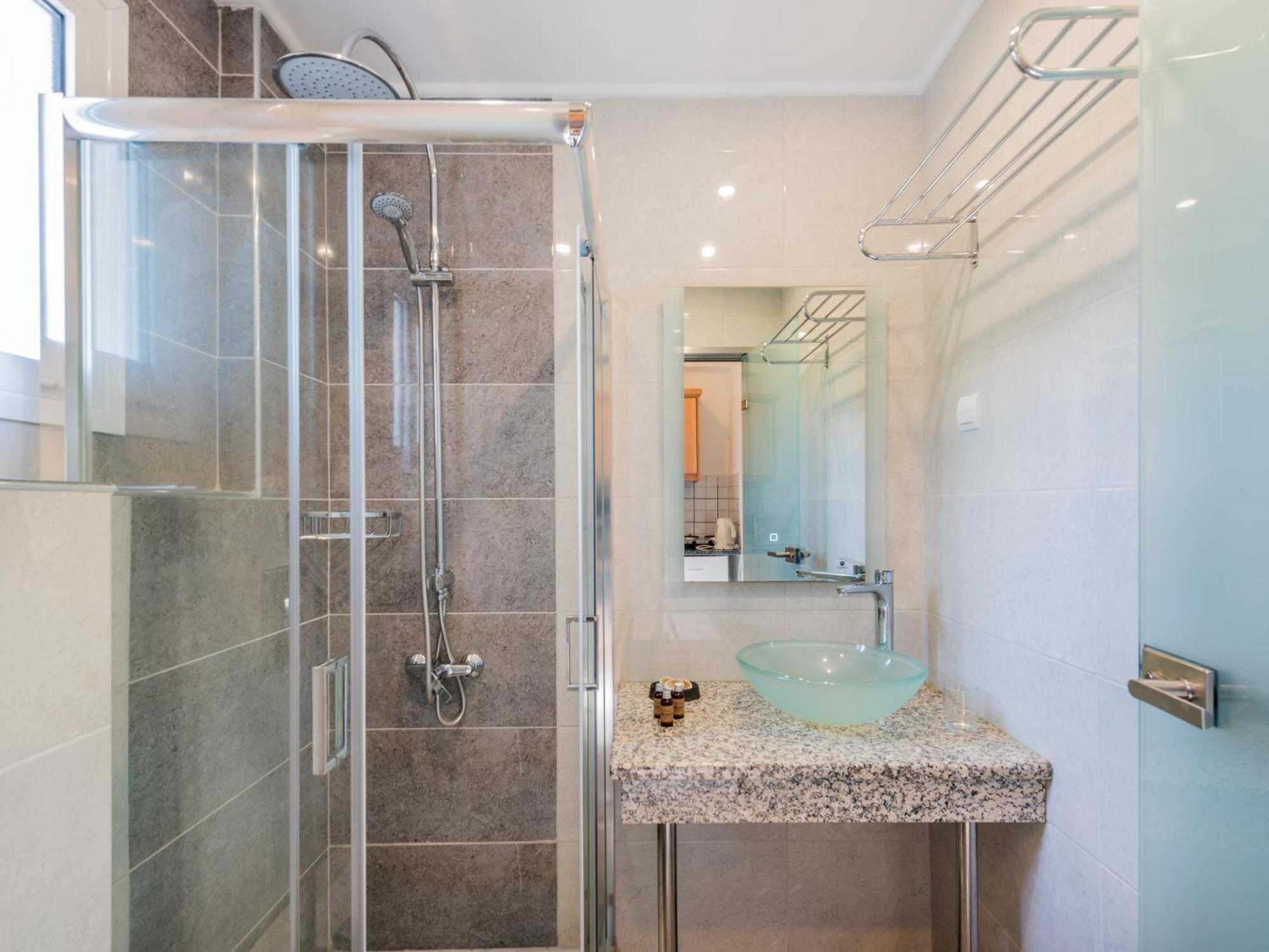 Callinica Hotel Циливи Экстерьер фото